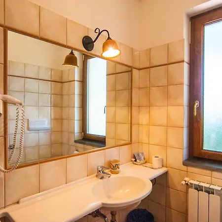 Oda ve Kahvaltı Poggiofelice Zafferana Etnea