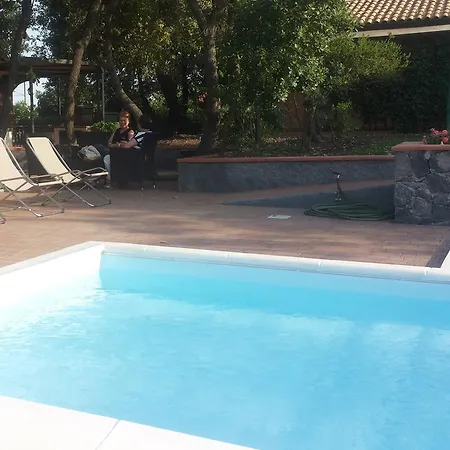 Oda ve Kahvaltı Poggiofelice Zafferana Etnea