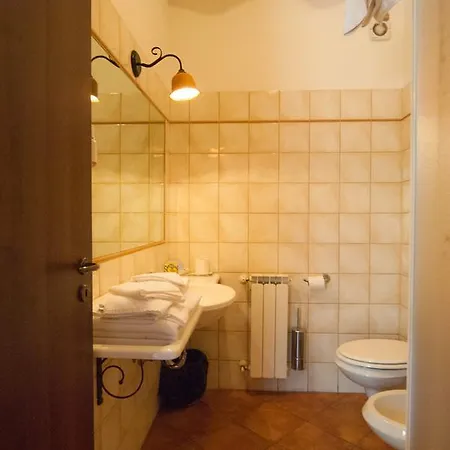 Poggiofelice Bed & Breakfast *